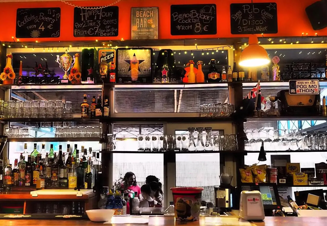 Sunflower Beach Backpacker Hostel & Bar Rimini