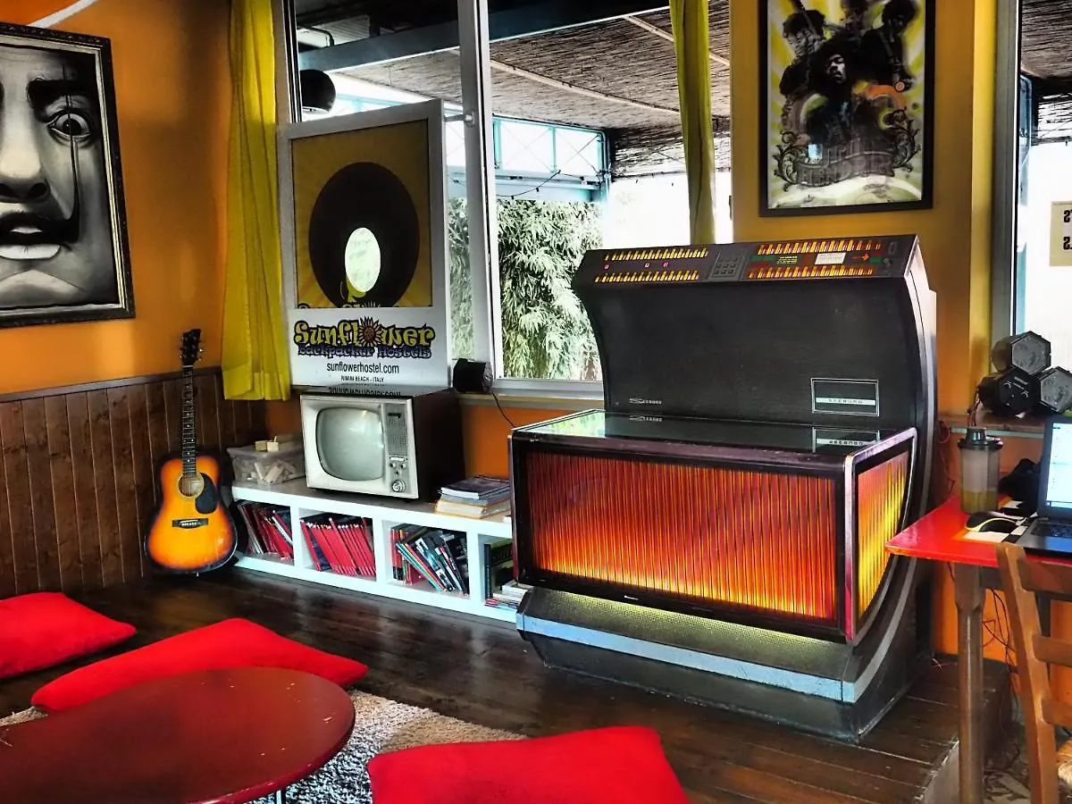 Sunflower Beach Backpacker Hostel & Bar Rimini 0*,  Italia