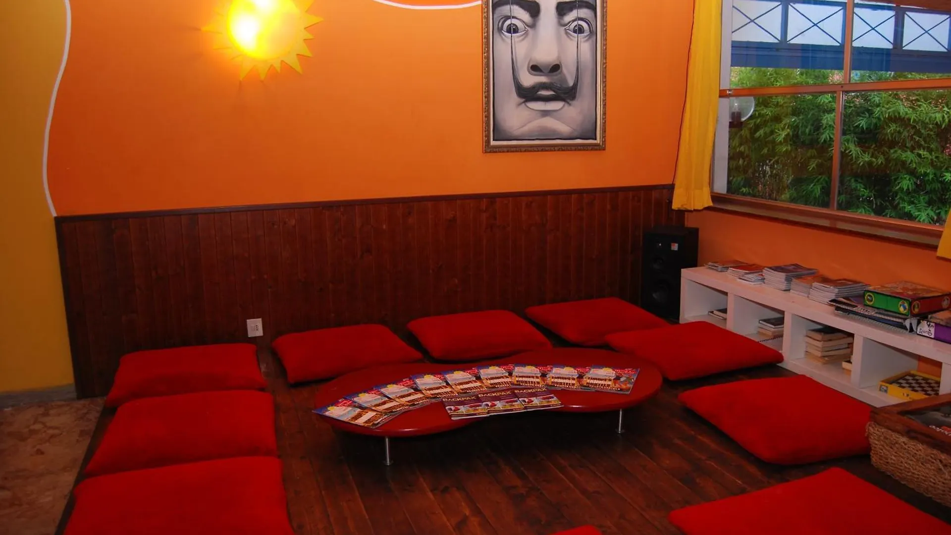 Sunflower Beach Backpacker Hostel & Bar Rimini Italia