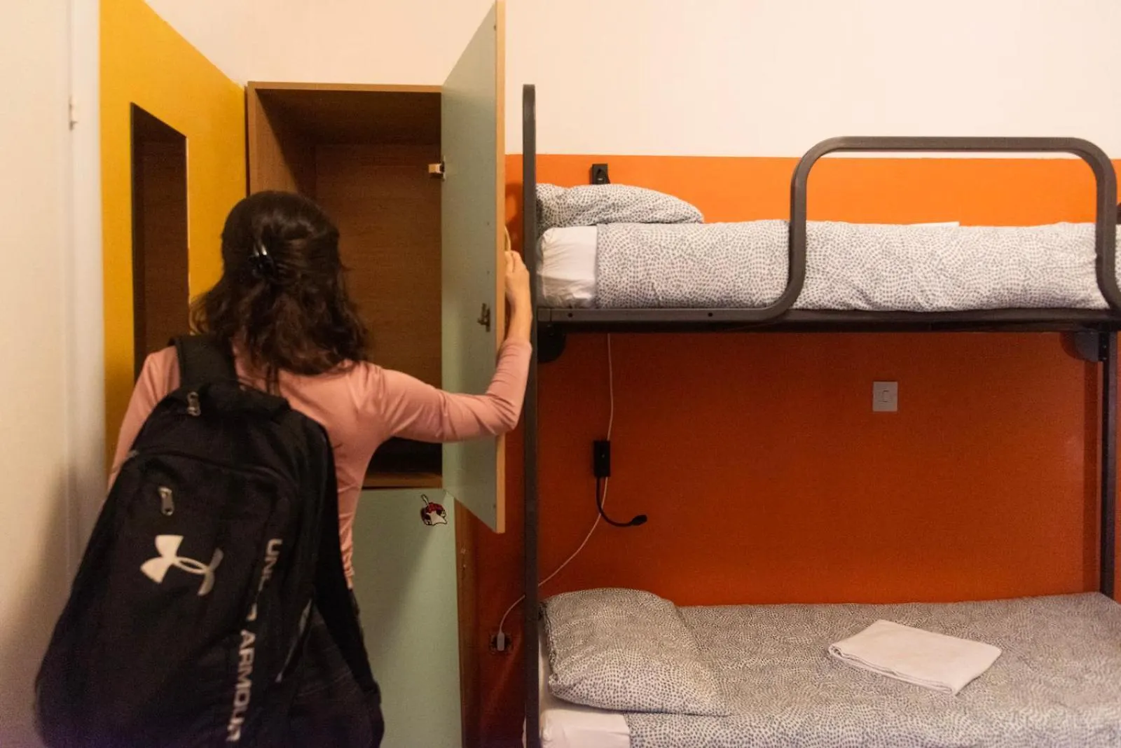 Sunflower Beach Backpacker Hostel & Bar Rimini