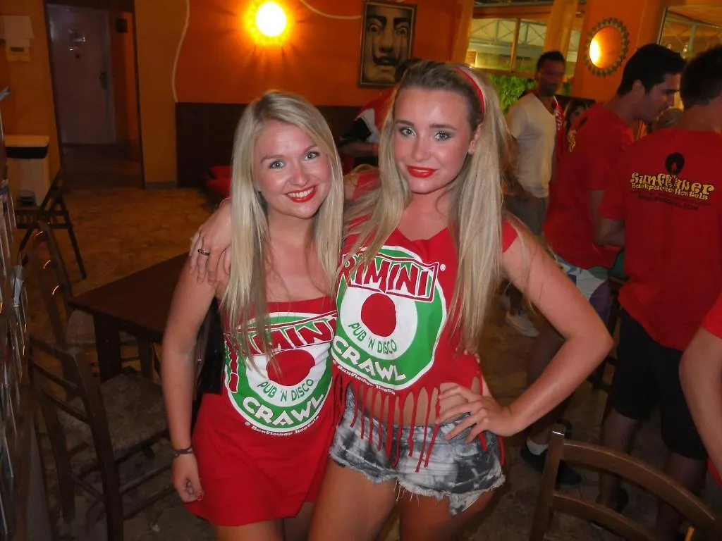 Sunflower Beach Backpacker Hostel & Bar Rimini